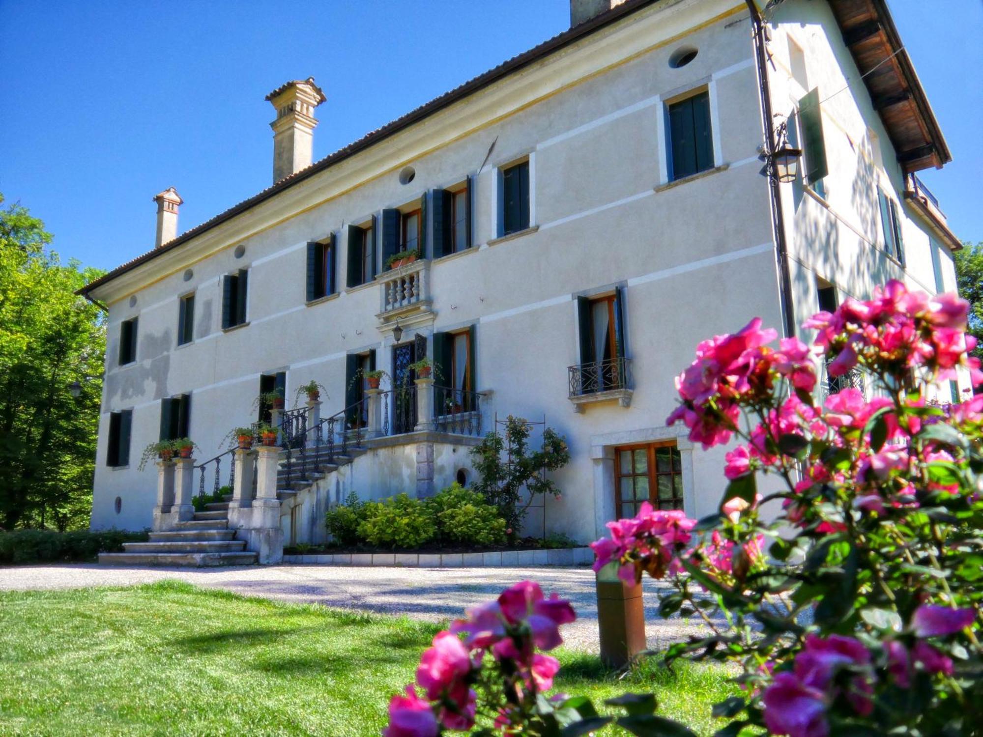 Villa San Liberale - Suites & Wellness - Villa Veneta Фелтре Екстериор снимка